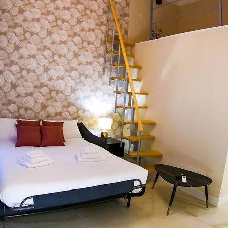 Residenza Rosa Apartment โรม ภายนอก รูปภาพ